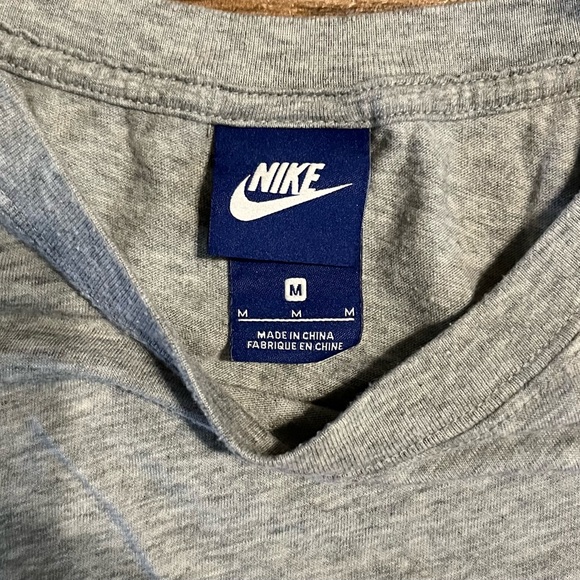 Nike Blue Tag Gray and Pink Short Sleeve Tee “Just Do It” - Picture 2 of 4